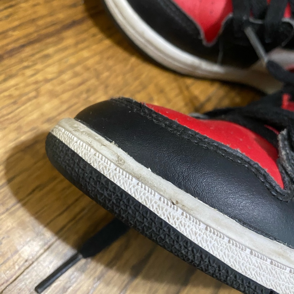 Nike Air Jordan 1 Sneakers - Picture 7 of 10
